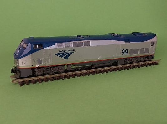 Diesel locomotive P42 Amtrak N scale Kato 99