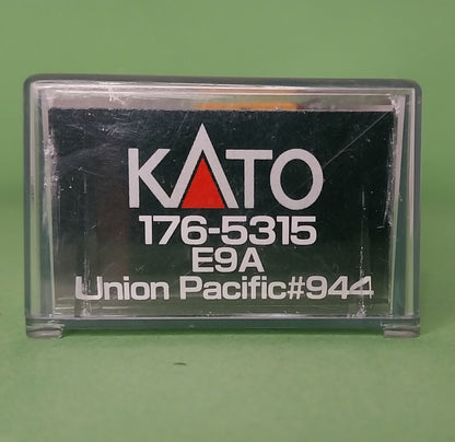 Diesel locomotive E9A N Scale Kato Union Pacific 176-5315